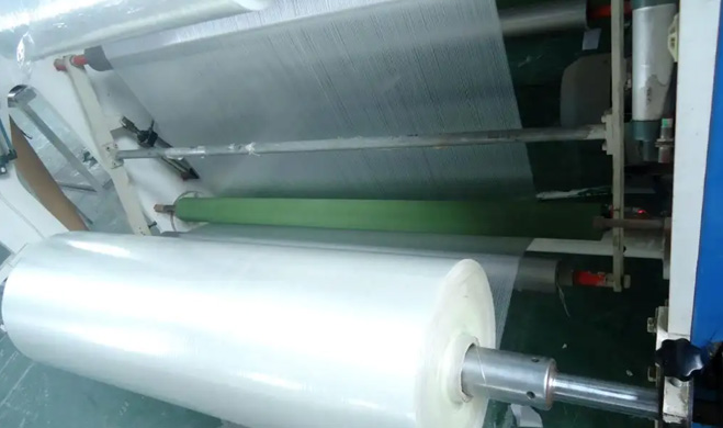 Proceso de producción de cinta de filamento bidireccional